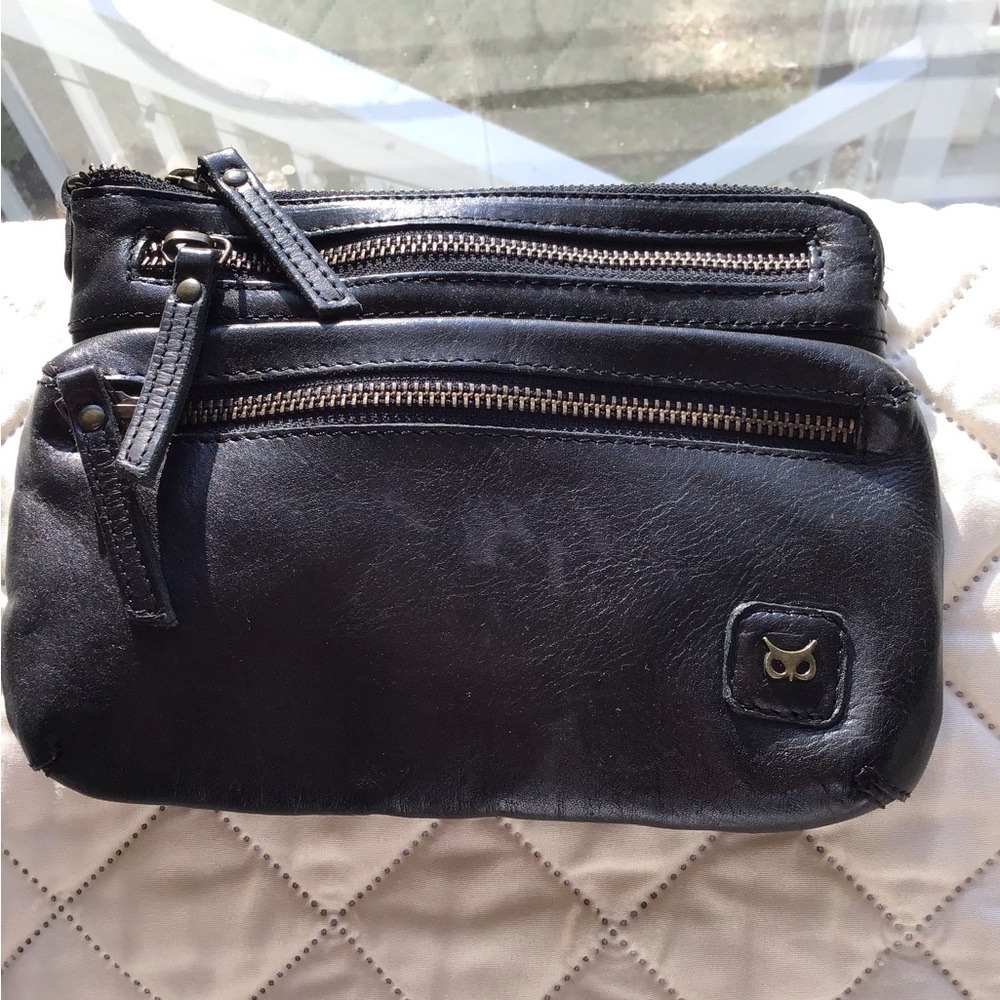 NWT Wise Owl Accessories small triple zip leather crossbody